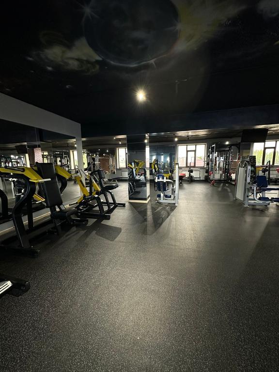 Champion Gym на Жумабаева — фото 3