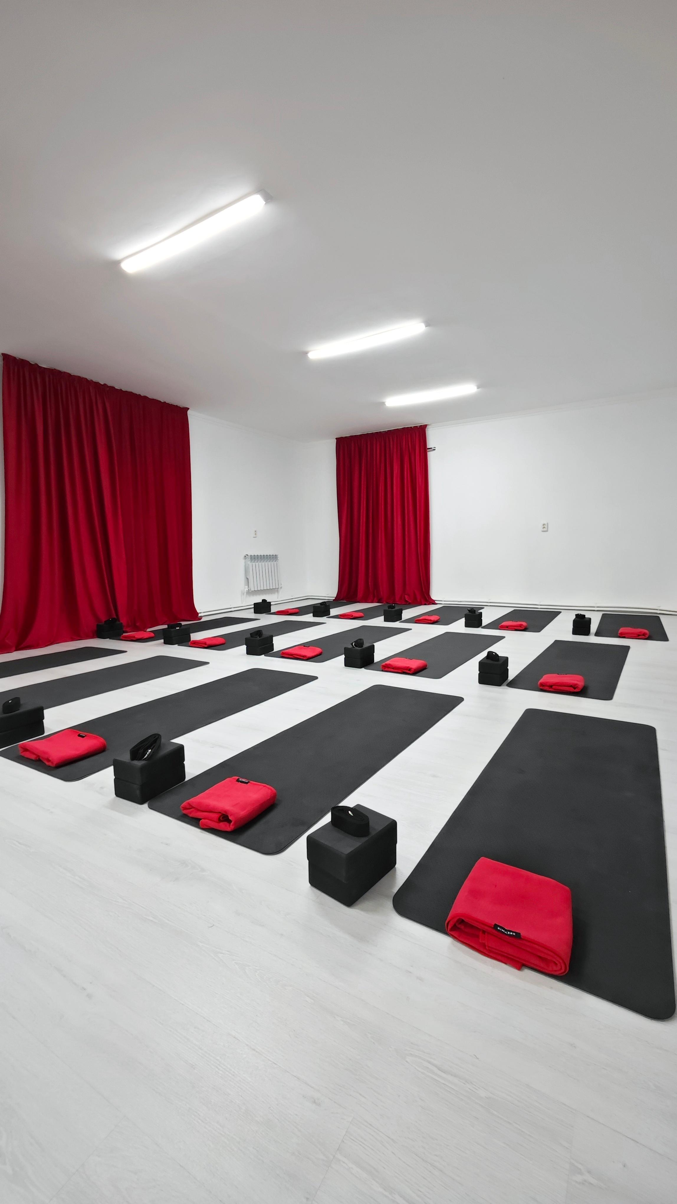 ИньЯнь Йога Клуб studio image