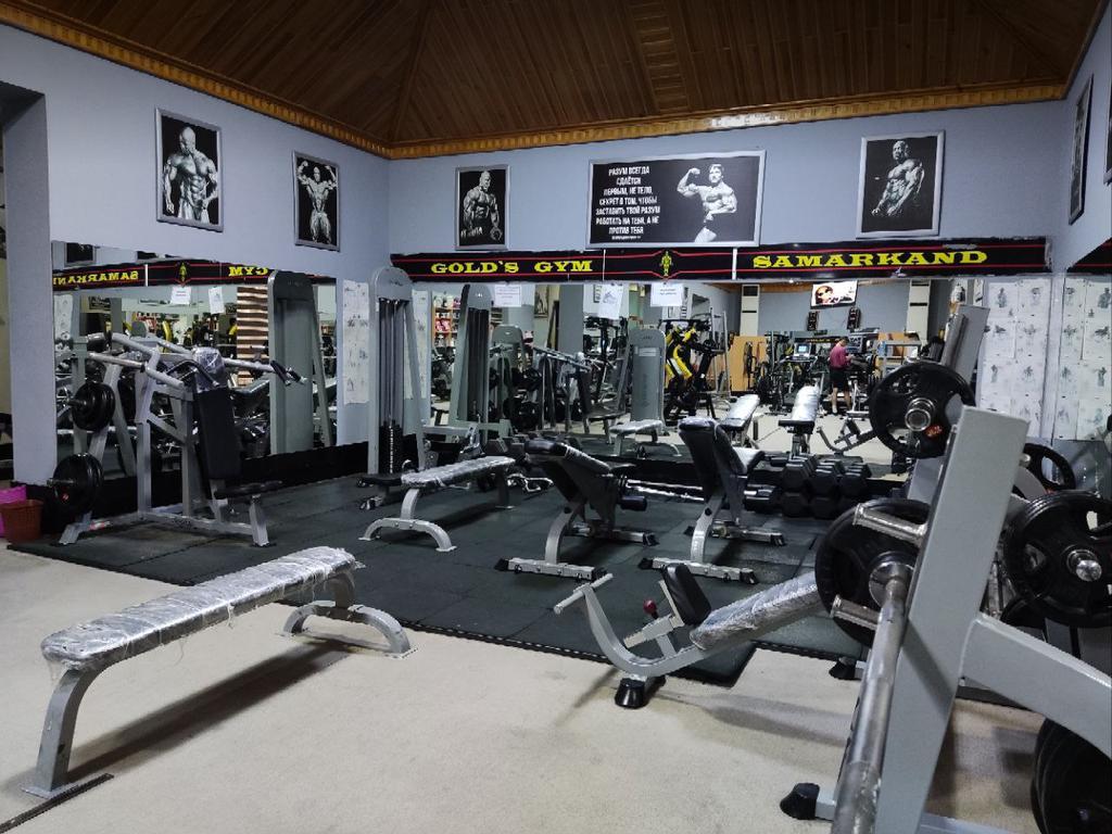 GOLDS GYM — фото 1