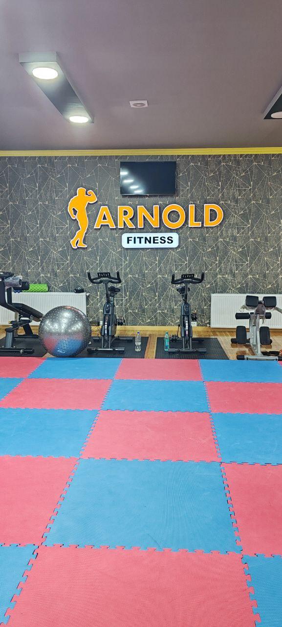Arnold fitness studio image