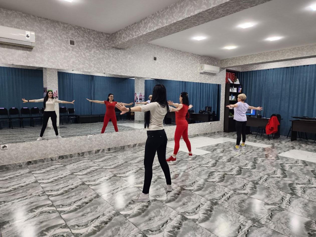 Nigora mehr женский фитнес studio image