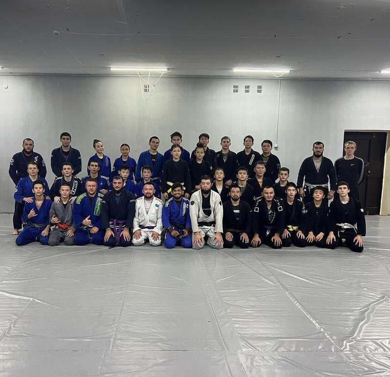 Academy Jiu-Jitsu and Grappling Касыма Кайсенова на Льва Толстого — фото 2