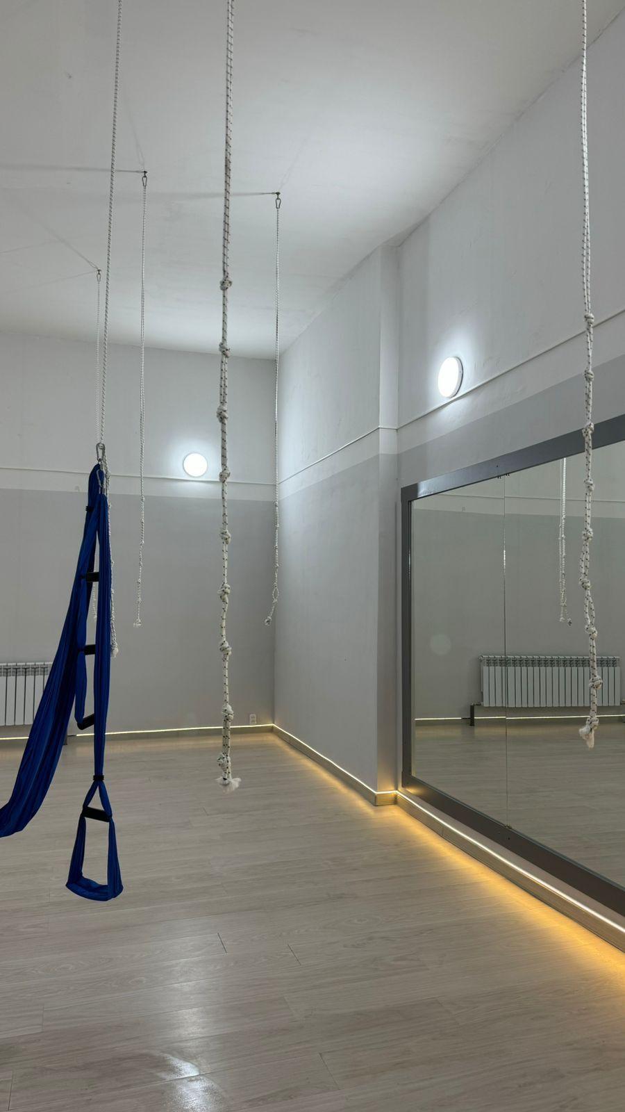 I - yoga studio image